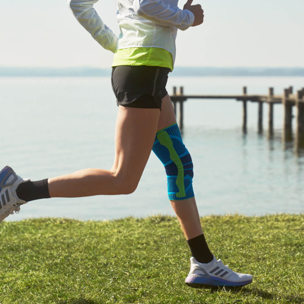 5 Best Knee Braces for Running in 2023 (+ What to Consider)