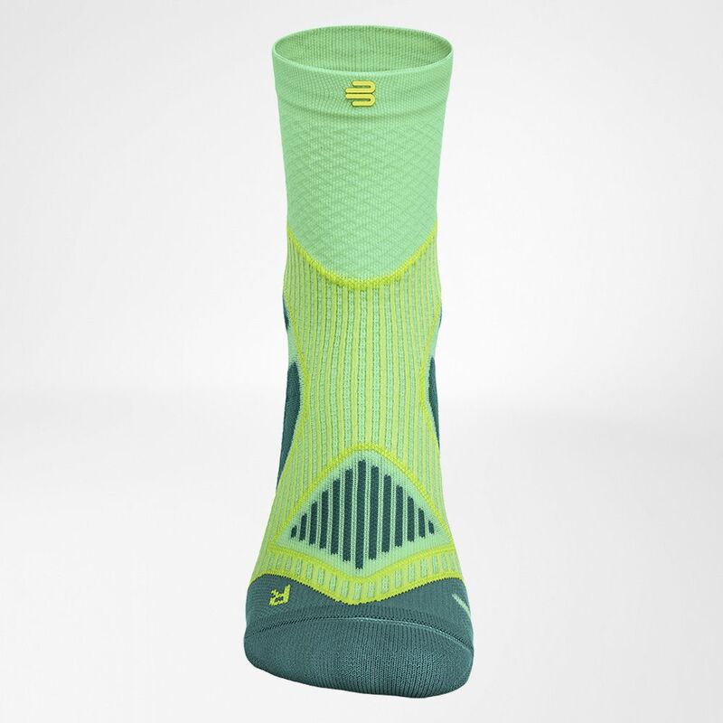 Outdoor Performance Mid Cut Socks Outdoor Performance Mid Cut Socks
